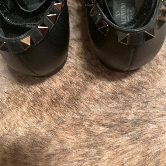 Authentic Valentino - Picture 5 of 7